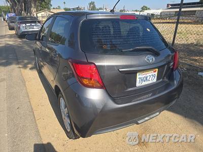 2015 Toyota Yaris LE - zdjęcie 6 z 37 - miniatura