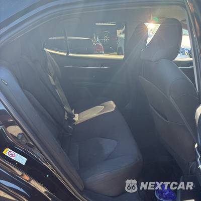 2018 Toyota Camry LE - zdjęcie 10 z 17 - miniatura