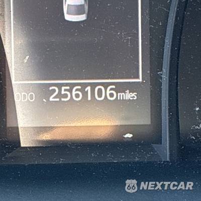 2018 Toyota Camry LE - zdjęcie 12 z 17 - miniatura