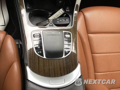 2020 Mercedes-Benz GLC 300 4MATIC - zdjęcie 18 z 18 - miniatura