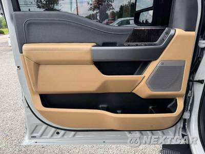 2026 Ford Super Duty F-450 Lariat Crew Cab Long Bed DRW - zdjęcie 31 z 38 - miniatura
