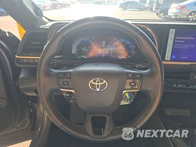 2024 Toyota Crown Limited - zdjęcie 10 z 28 - miniatura