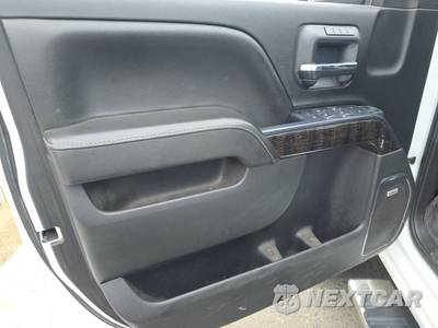 2015 GMC Sierra 3500 Denali HD Crew Cab Medium Bed 5SA w/Built-In Wi-Fi - zdjęcie 9 z 20 - miniatura