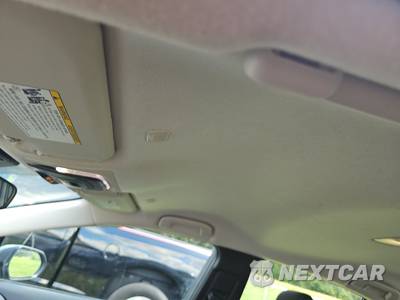 2025 Toyota Corolla LE Sedan - zdjęcie 14 z 17 - miniatura