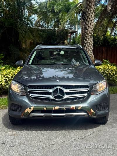 2017 Mercedes-Benz GLC 300 - zdjęcie 2 z 14 - miniatura