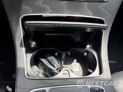 2022 Mercedes-Benz GLC 300 - zdjęcie 34 z 35 - miniatura