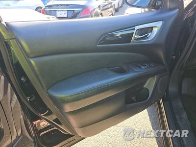 2018 Nissan Pathfinder SV - zdjęcie 9 z 35 - miniatura