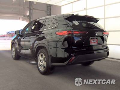 2023 Toyota Highlander LE - zdjęcie 6 z 31 - miniatura
