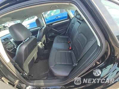 2014 Volkswagen Passat 1.8T Wolfsburg Edition - zdjęcie 13 z 20 - miniatura