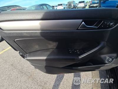 2014 Volkswagen Passat 1.8T Wolfsburg Edition - zdjęcie 9 z 20 - miniatura