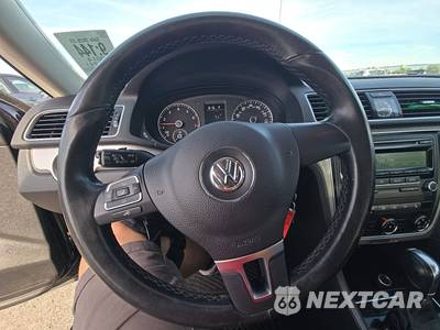 2014 Volkswagen Passat 1.8T Wolfsburg Edition - zdjęcie 10 z 20 - miniatura