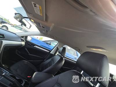 2014 Volkswagen Passat 1.8T Wolfsburg Edition - zdjęcie 18 z 20 - miniatura