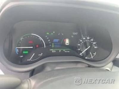 2025 Toyota Sienna LE 8-Passenger 120.5" WB - zdjęcie 10 z 15 - miniatura