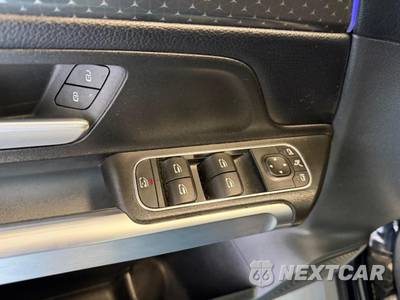 2025 Mercedes-Benz GLB 250 4MATIC - zdjęcie 13 z 50 - miniatura
