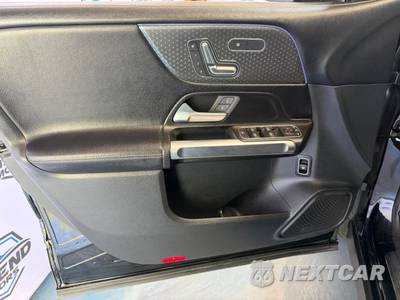 2025 Mercedes-Benz GLB 250 4MATIC - zdjęcie 11 z 50 - miniatura
