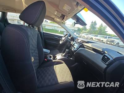 2020 Nissan Rogue Sport SV - zdjęcie 8 z 28 - miniatura