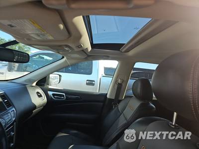 2020 Nissan Pathfinder SL - zdjęcie 18 z 29 - miniatura