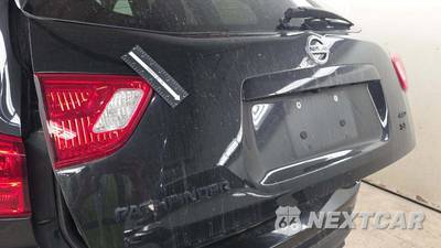 2020 Nissan Pathfinder SL - zdjęcie 23 z 29 - miniatura