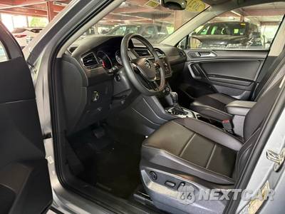 2021 Volkswagen Tiguan SE - zdjęcie 13 z 40 - miniatura