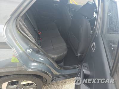 2025 Hyundai Venue SEL - zdjęcie 14 z 23 - miniatura