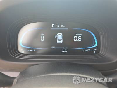 2025 Hyundai Venue SEL - zdjęcie 12 z 23 - miniatura