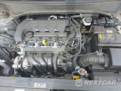 2025 Hyundai Venue SEL - zdjęcie 16 z 23 - miniatura