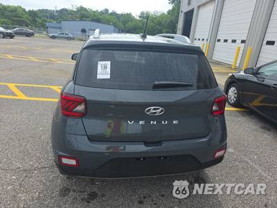2025 Hyundai Venue SEL - zdjęcie 5 z 23 - miniatura