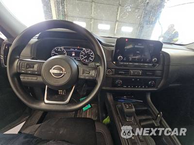 2023 Nissan Pathfinder S - zdjęcie 11 z 33 - miniatura