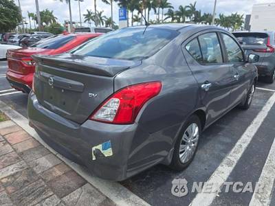 2017 Nissan Versa Sedan SV - zdjęcie 2 z 14 - miniatura