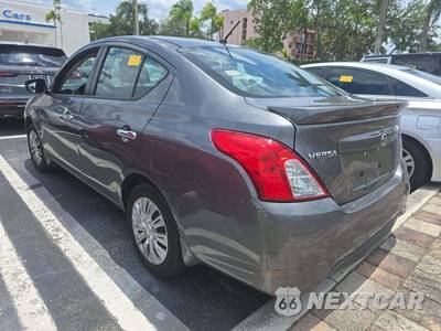 2017 Nissan Versa Sedan SV - zdjęcie 3 z 14 - miniatura