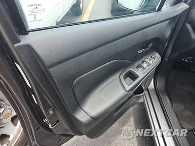 2025 Nissan Versa SV - zdjęcie 9 z 24 - miniatura