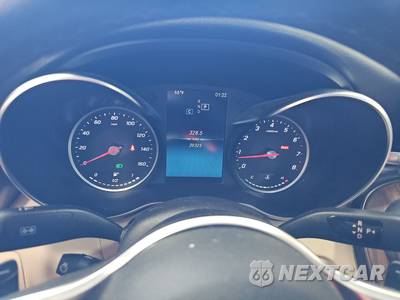 2019 Mercedes-Benz C 300 4MATIC Sedan - zdjęcie 12 z 31 - miniatura
