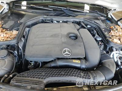 2019 Mercedes-Benz C 300 4MATIC Sedan - zdjęcie 15 z 31 - miniatura