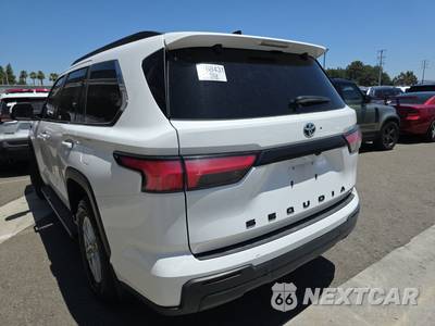 2025 Toyota Sequoia SR5 - zdjęcie 6 z 19 - miniatura
