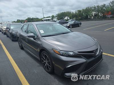 2023 Toyota Camry SE - zdjęcie 3 z 18 - miniatura
