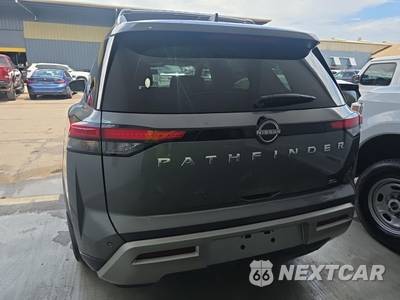 2022 Nissan Pathfinder SL - zdjęcie 5 z 33 - miniatura
