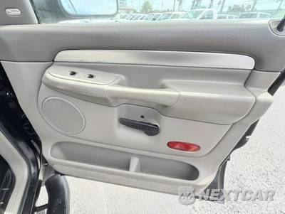 2004 Dodge Ram 2500 SLT Crew Cab Medium Bed - zdjęcie 18 z 20 - miniatura
