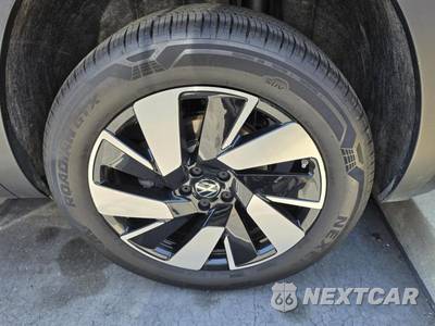 2025 Volkswagen Atlas Cross Sport 2.0T SE w/Technology - zdjęcie 14 z 25 - miniatura