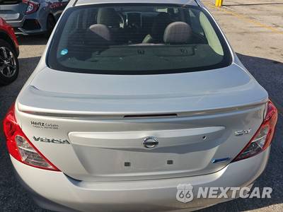 2013 Nissan Versa 1.6 SV - zdjęcie 5 z 17 - miniatura