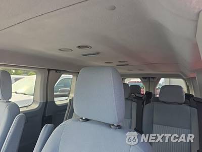 2015 Ford Transit 150 Passenger Wagon XLT w/RH Swing-Out Doors Low Roof 130.0" WB - zdjęcie 16 z 26 - miniatura