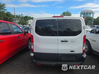 2015 Ford Transit 150 Passenger Wagon XLT w/RH Swing-Out Doors Low Roof 130.0" WB - zdjęcie 5 z 26 - miniatura