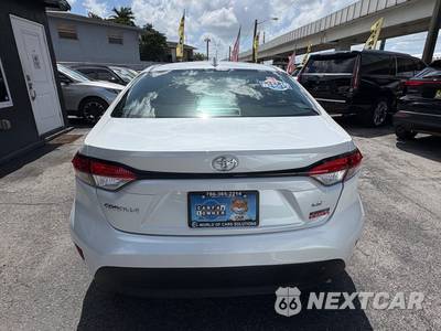 2025 Toyota Corolla LE Sedan - zdjęcie 6 z 21 - miniatura