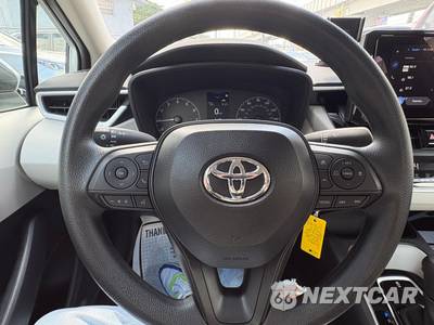 2025 Toyota Corolla LE Sedan - zdjęcie 17 z 21 - miniatura