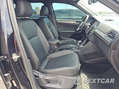2022 Volkswagen Tiguan SE R-Line Black - zdjęcie 8 z 22 - miniatura