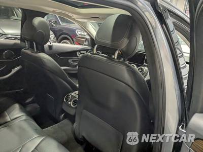 2017 Mercedes-Benz C 300 4MATIC Sedan - zdjęcie 46 z 62 - miniatura