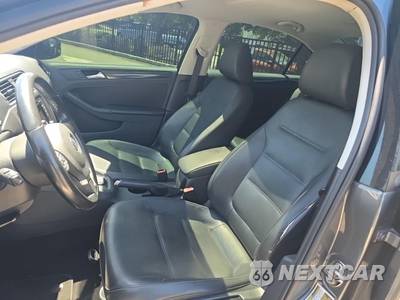 2013 Volkswagen Jetta SE Sedan w/Convenience & Sunroof - zdjęcie 13 z 22 - miniatura
