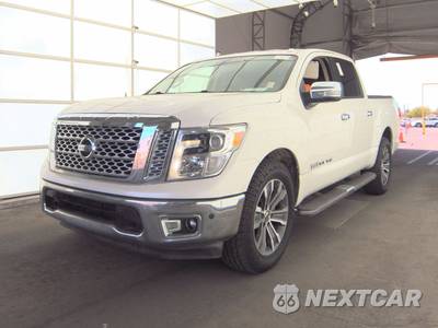 2018 Nissan TITAN SL Crew Cab Short Bed