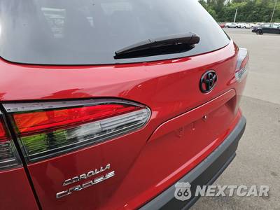 2022 Toyota Corolla Cross XLE - zdjęcie 16 z 39 - miniatura