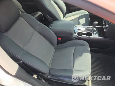 2017 Nissan Pathfinder S - zdjęcie 8 z 24 - miniatura