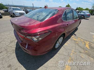 2022 Toyota Camry LE - zdjęcie 4 z 41 - miniatura